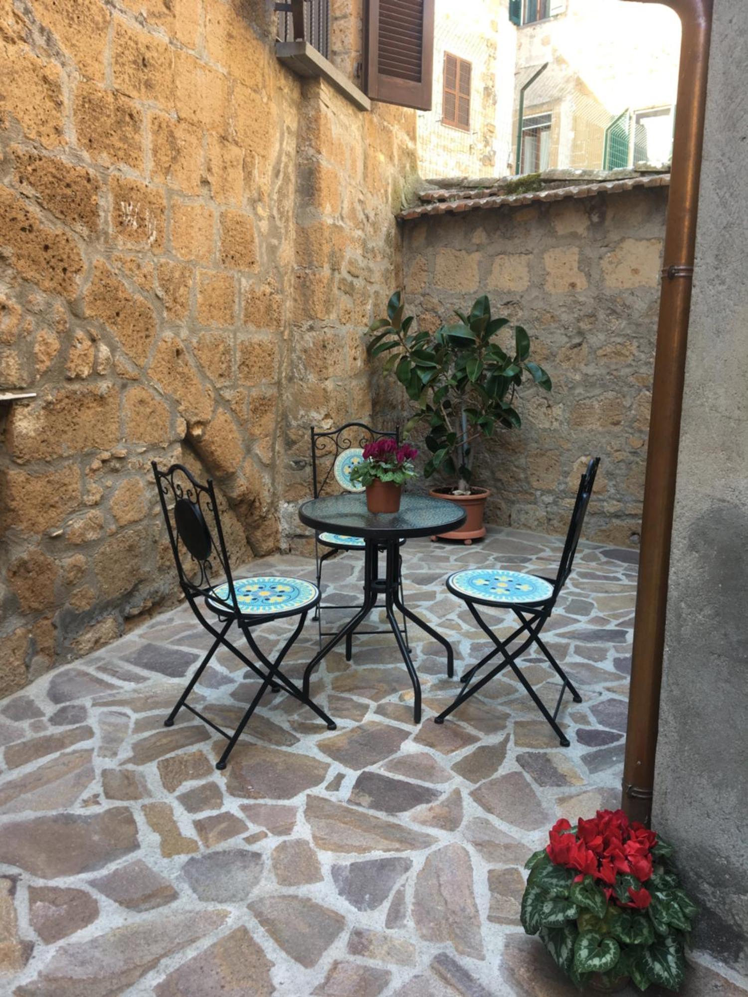 Industrial Chic House - Private Parking Hotel Orvieto Exterior foto